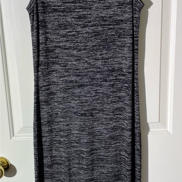 Aritzia Wilfred Free Sleeveless Midi Dress (M) - Picture 2 of 4